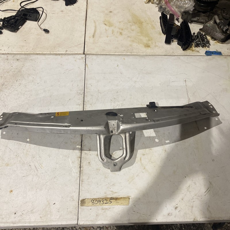 MERCEDES BENZ OEM CLK320 CLK430 CLK55 FRONT UPPER RADIATOR SUPPORT TIE BAR 98-03