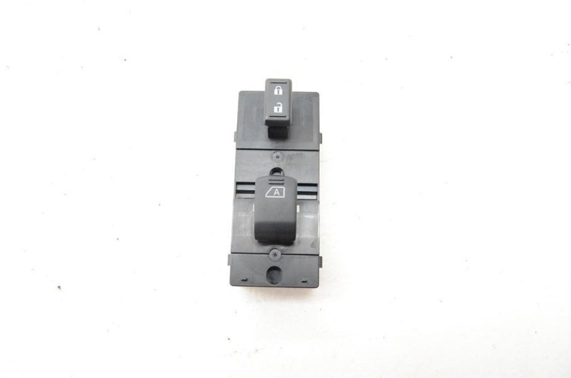 2010-2019 Nissan 307Z Roadster Passenger Right Front Door Window and Lock Switch