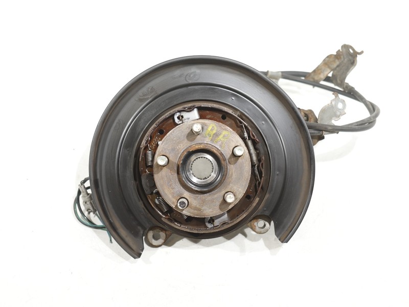 2018-2023 Subaru Crosstrek Front RIGHT Passenger Spindle Knuckle Hub OEM