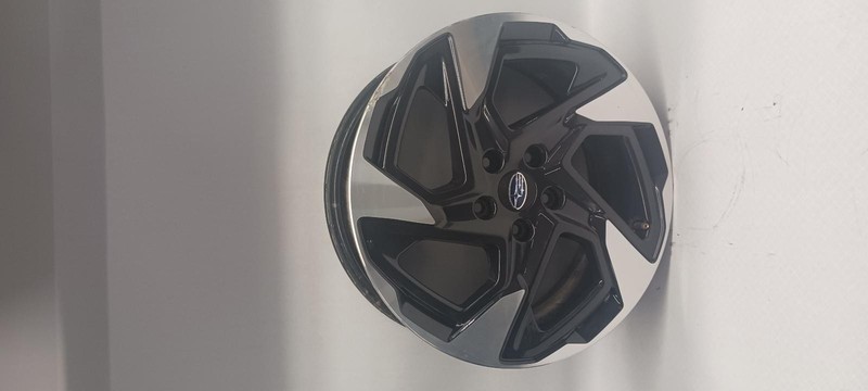 24-'25 SUBARU XV CROSSTREK Wheel 18x7 alloy OEM Grade B