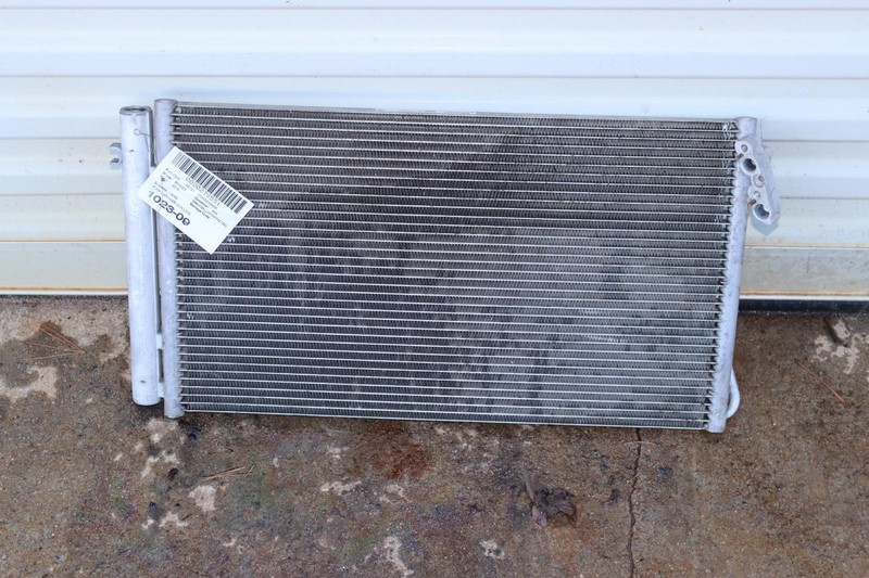 2009-2016 BMW Z4 SDRIVE28I E89 2.0L A/C AC AIR CONDITIONING CONDENSER OEM
