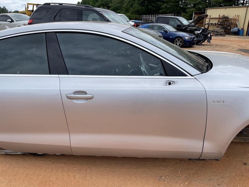 12-18 AUDI A7 S7 FRONT RIGHT PASSENGER SIDE DOOR ASSEMBLY OEM SILVER P5