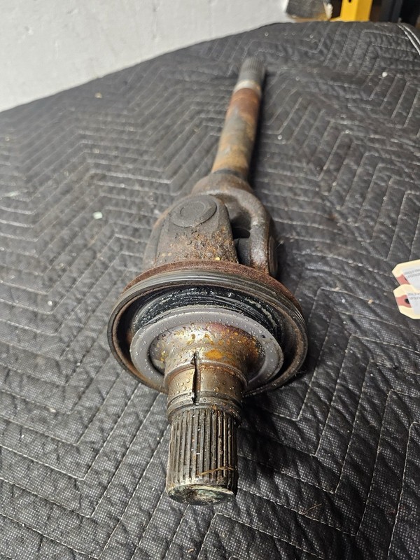 Driver Axle Shaft Front Axle Fits 08-16 FORD F250 PICKUP