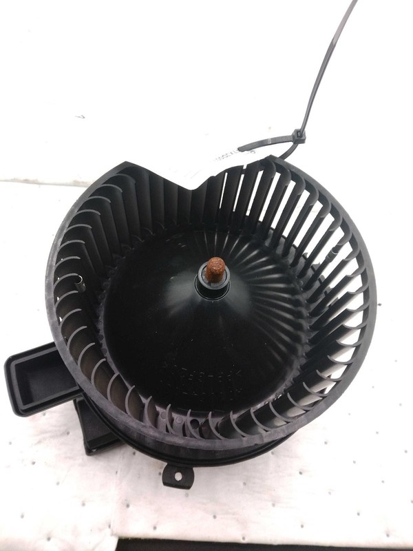 2018 AUDI Q7 HVAC Blower Motor OEM 4M1820024B Black 123K Miles