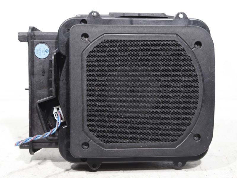 2016 - 2021 BMW X1 F48 Front Right Subwoofer Audio Speaker 9278066 OEM 76k