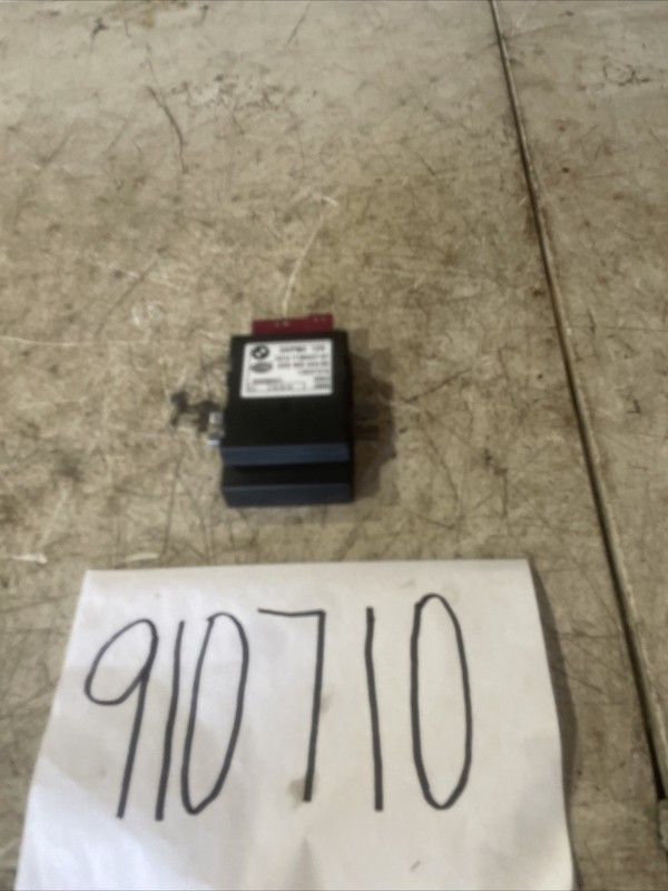 04-10 BMW 528XI GAS FUEL PUMP CONTROL MODULE 1614 7180427-01 OEM