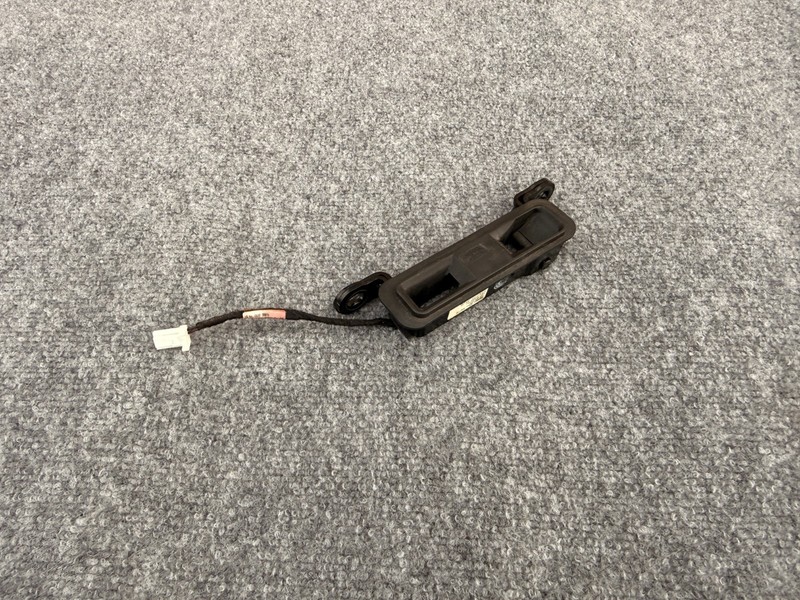 NISSAN 370Z CONVERTIBLE 10-19 OEM RIGHT RH SOFT TOP LATCH LOCK HINGE MOUNT