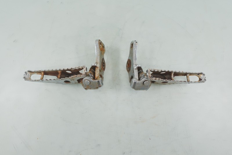 1986-1989 Honda TRX250R ATC250 OEM Right And Left Foot Step Rest Peg Set