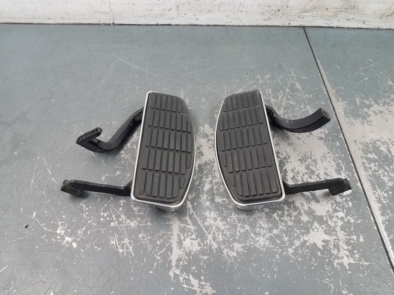 1999 Harley Touring Ultra Classic Front Driver Foot Boards #7042 VV4
