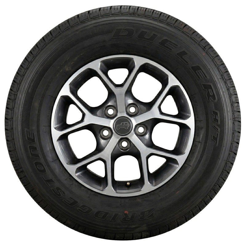 17" Jeep 2024 Wheel OE Rim Gladiator 6SV82TRMAA BRIDEGSTONE 245/75R17 Tire OEM