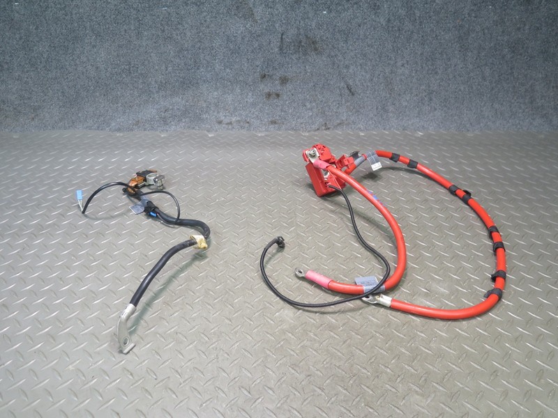 2006-2010 BMW E63 E64 M6 POSITIVE & NEGATIVE BATTERY TERMINAL CABLE SET OF 2