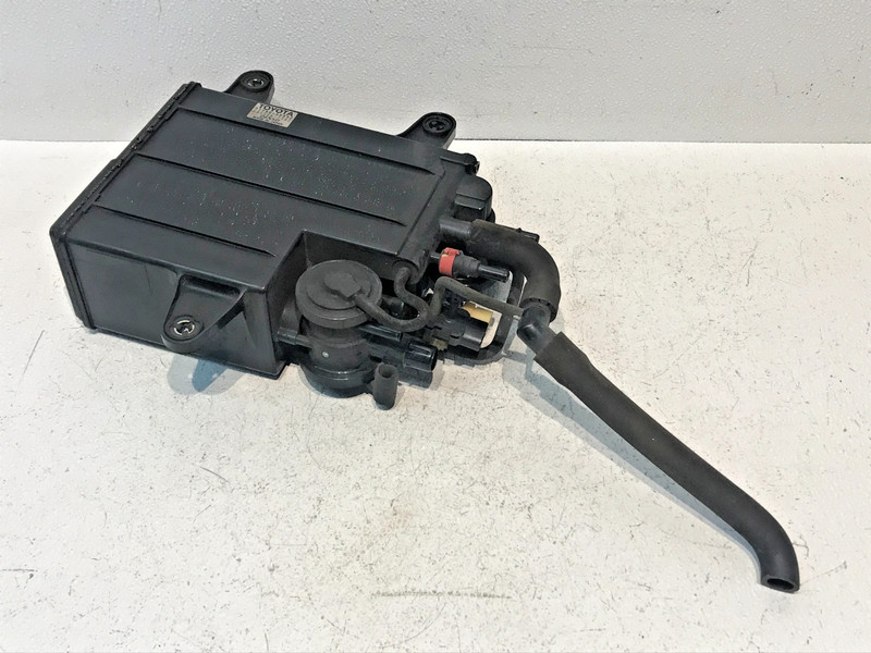 01-06 LEXUS UCF30L LS430 FUEL EVAP VAPOR CHARCOAL CANISTER 77740-50092 OEM