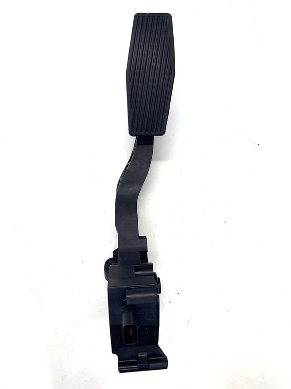 2019-2024 Cadillac XT4 Premium Gas Pedal Assembly With Sensor 85523717