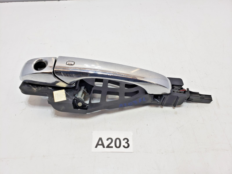 ✅ 11-22 OEM Jeep Grand Cherokee Front Left Exterior Door Handle W/Bracket