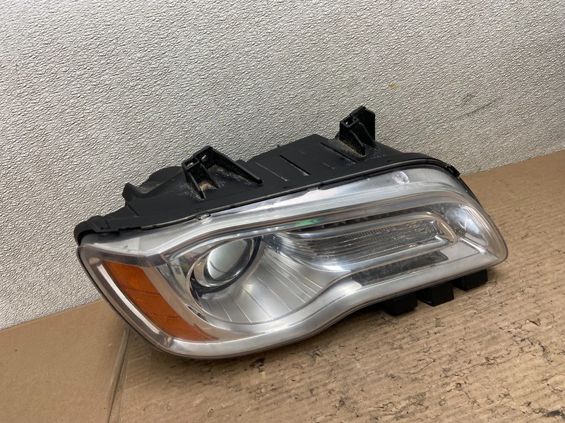 2011 to 2014 Chrysler 300 Right Passenger RH Halogen Headlight OEM AA9721 DW