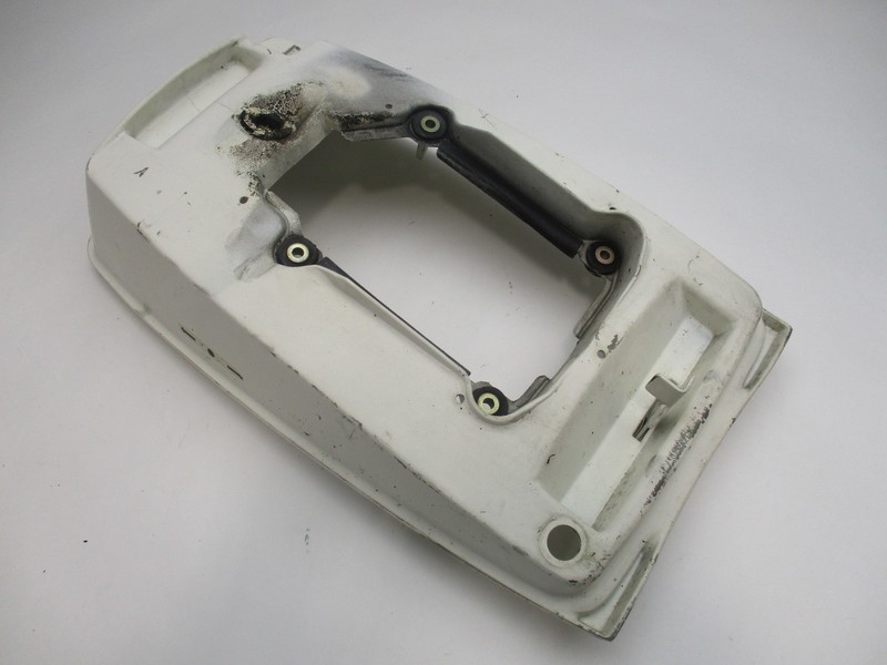 0396558 Evinrude Johnson 6 & 8 Hp Outboard Lower Engine Cover