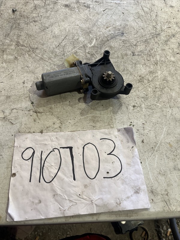 96-02 Mercedes W210 E320 E420 Front Left Side Door Window Regulator Motor Unit