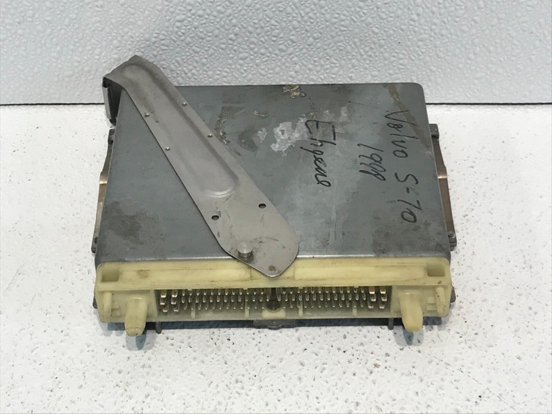 98-01 VOLVO S70 V70 ENGINE ECM ECU Computer Module OEM P09125814