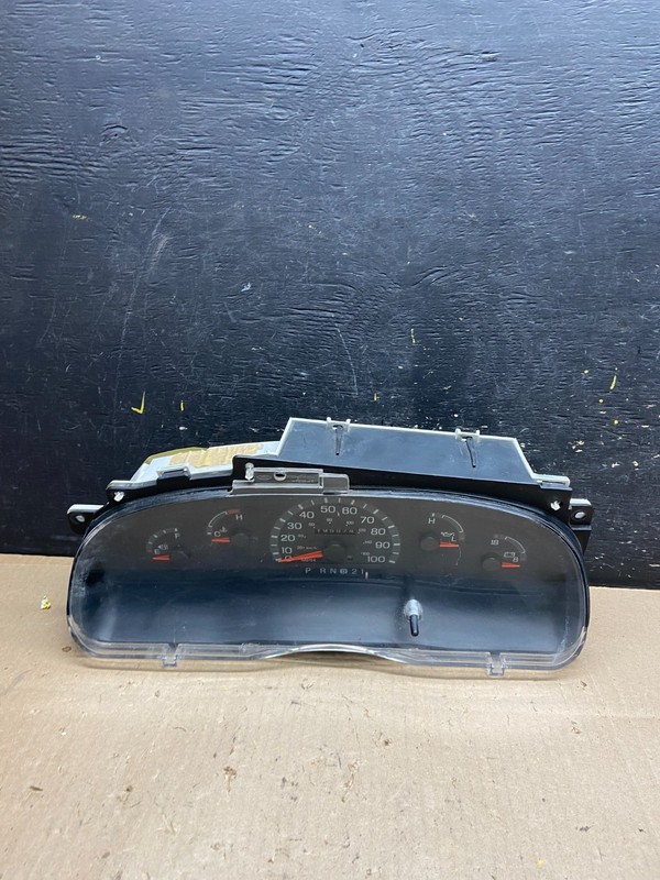 1997 to 2003 Ford E350 VAN Gauge Speedometer Cluster Oem U4690 DG