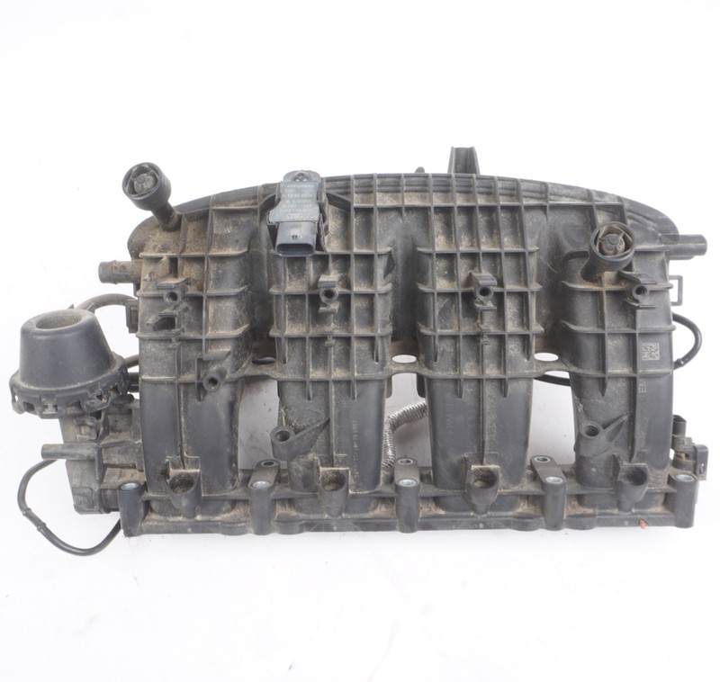 2017 - 2018 Porsche Macan 2.0L Engine Air Intake Manifold OEM