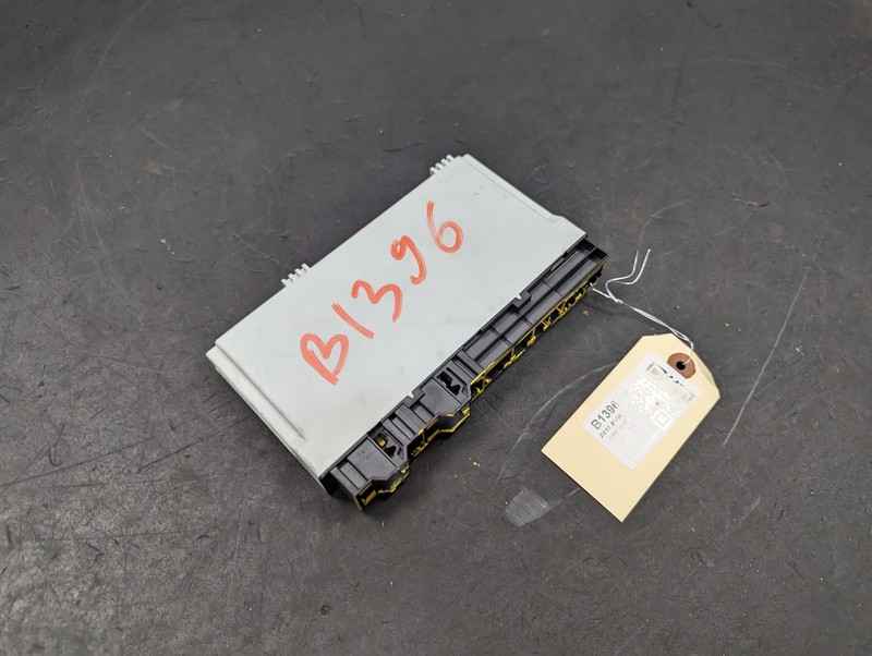 Front Left Seat Memory Control Module 2018 BMW X1 61356993310