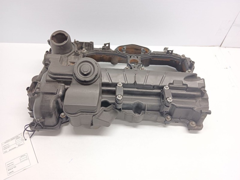 2015-2016 BMW 228I XDRIVE 2.0L - Engine Valve / Cylinder HEAD Cover 7588412
