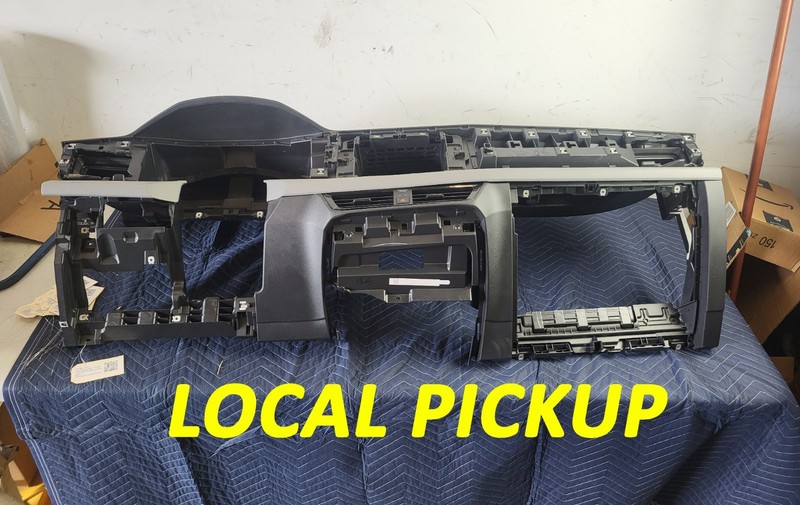 Used Oem Volkswagen Dashboard Dash Instrument Panel for 2022-2024 Taos
