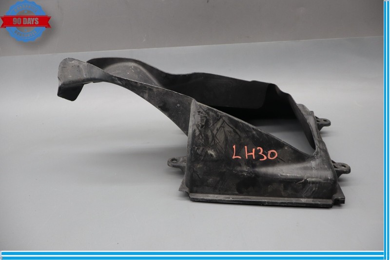 14-18 Maserati Ghibli M157 Front Left Side Intercooler Duct Shroud 670004140 Oem