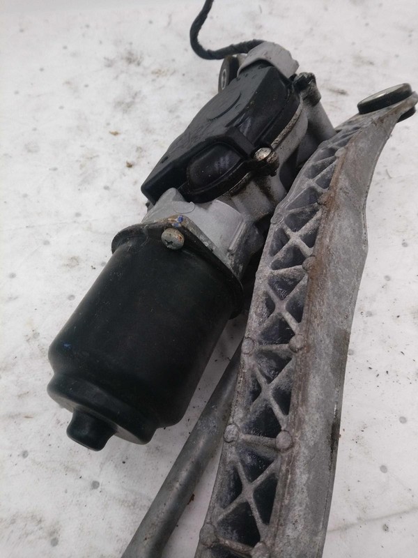 2009 Mitsubishi Lancer Wiper Motor OEM 8250A170 Black 163K Miles