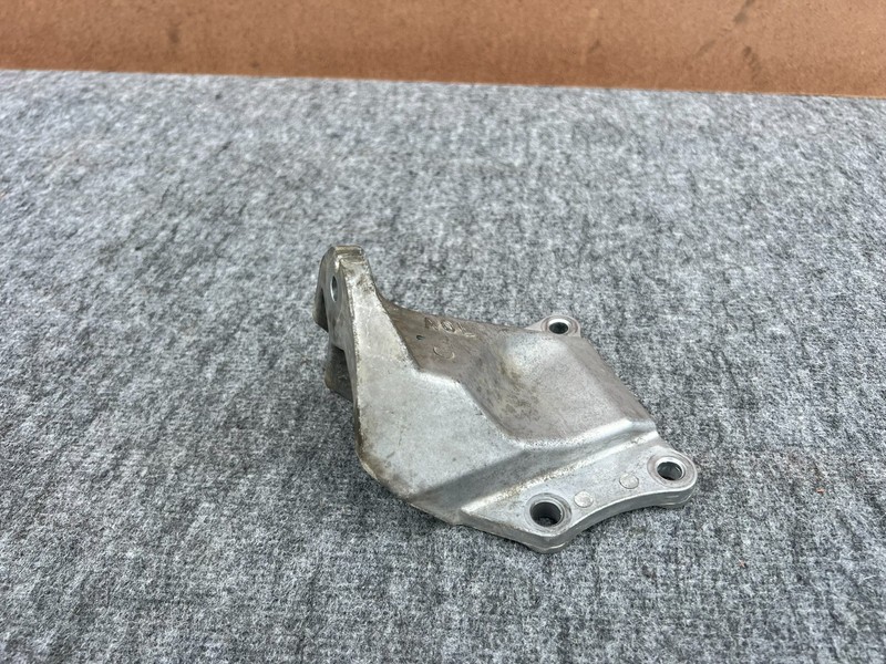 INFINITI Q50 14-21 OEM LEFT DRIVER ENGINE MOTOR MOUNT BRACKET RWD 3.5L 3.7L ASSY