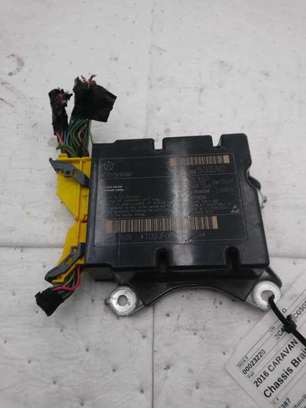 Used Integrated Power Module fits: 2016 Dodge Caravan Multifunction totally inte