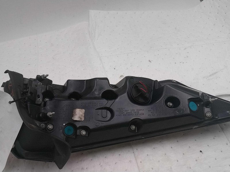 2019 Ford Edge Right Tail Light Assembly OEM Used 680359 143K Miles