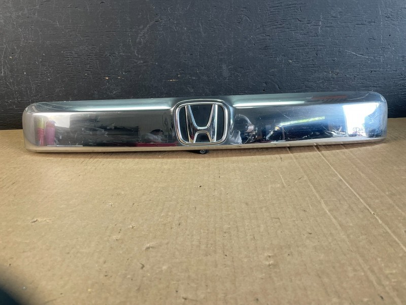 2009-2015 Honda Pilot Tailgate Trunk Handle Bezel Molding Camera AD0298 DG