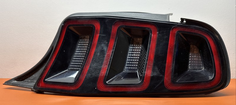 DR3313B504AJ | 13 2014 Ford Mustang RH Side LED Right Tail Light Lamp OEM RR