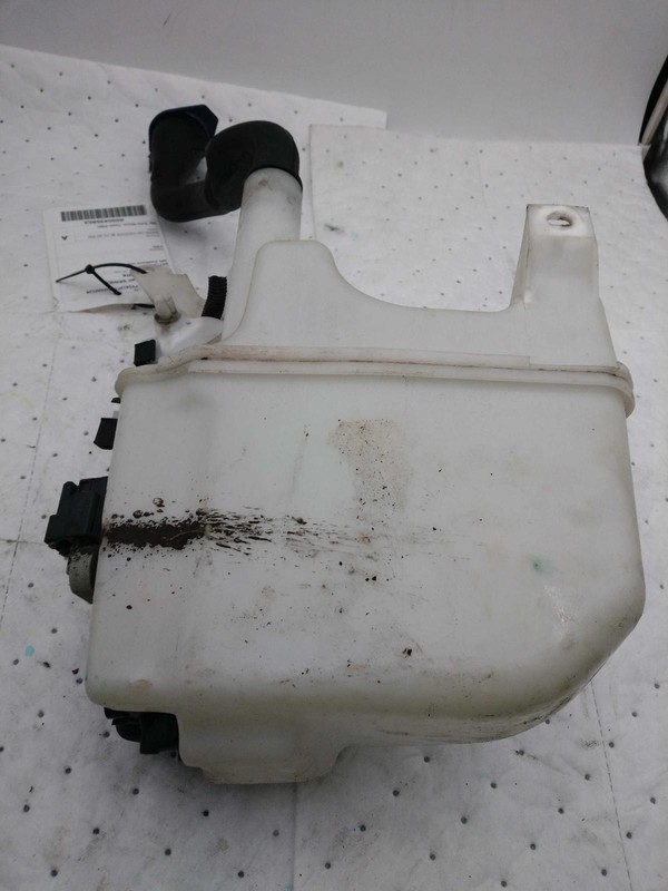 Used Washer Fluid Reservoir fits: 2013 Volvo 60 SERIES w/headlamp washers Grade