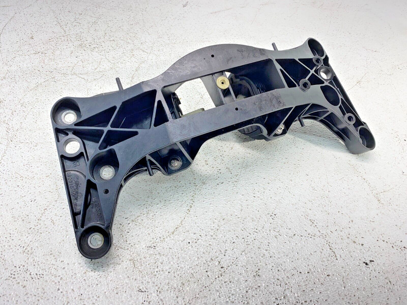 BMW F01 F02 F06 F10 F12 550 650 750 Transmission Crossmember Mount Bracket OEM✅