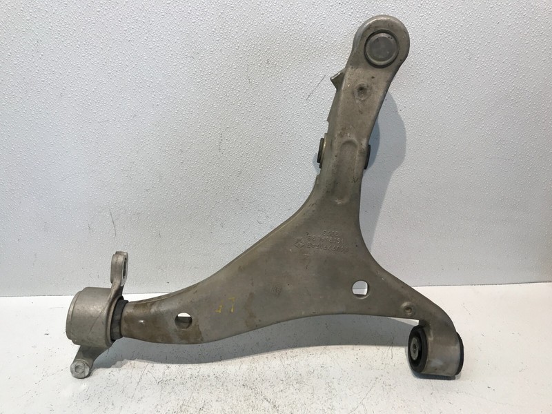 16-21 GRAND CHEROKEE RWD FRONT LEFT LOWER CONTROL ARM 83k Miles 04877717AB