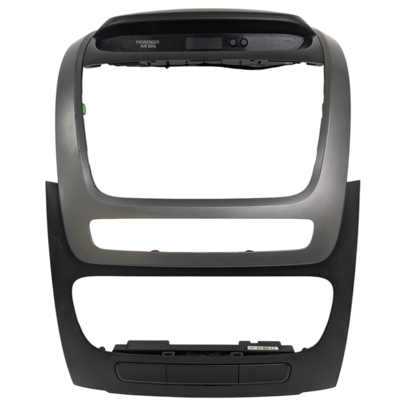14-15 Kia Sorento Center Dashboard Trim Surround W / Clock and Radio Bezel