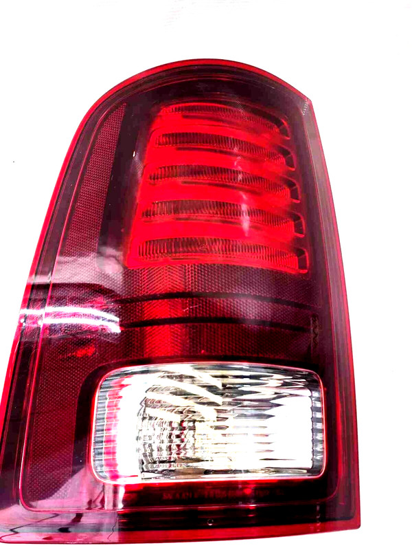 2016 Dodge 1500 LH Driver Side Tail Light assembly Led Design Light Scratches