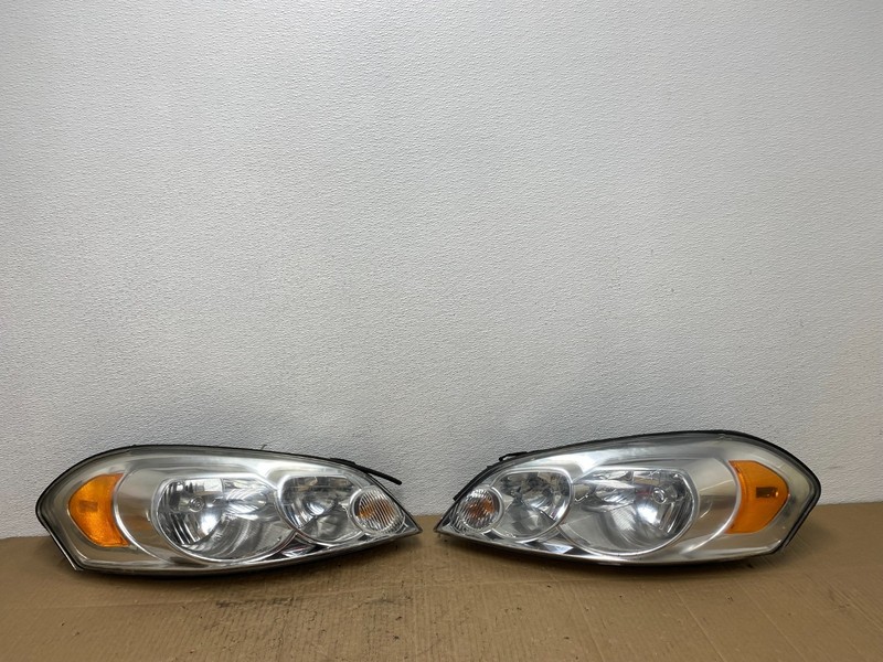 2006 - 2013 Chevrolet Impala Left+Right Set Headlights Halogen AB8410 DW