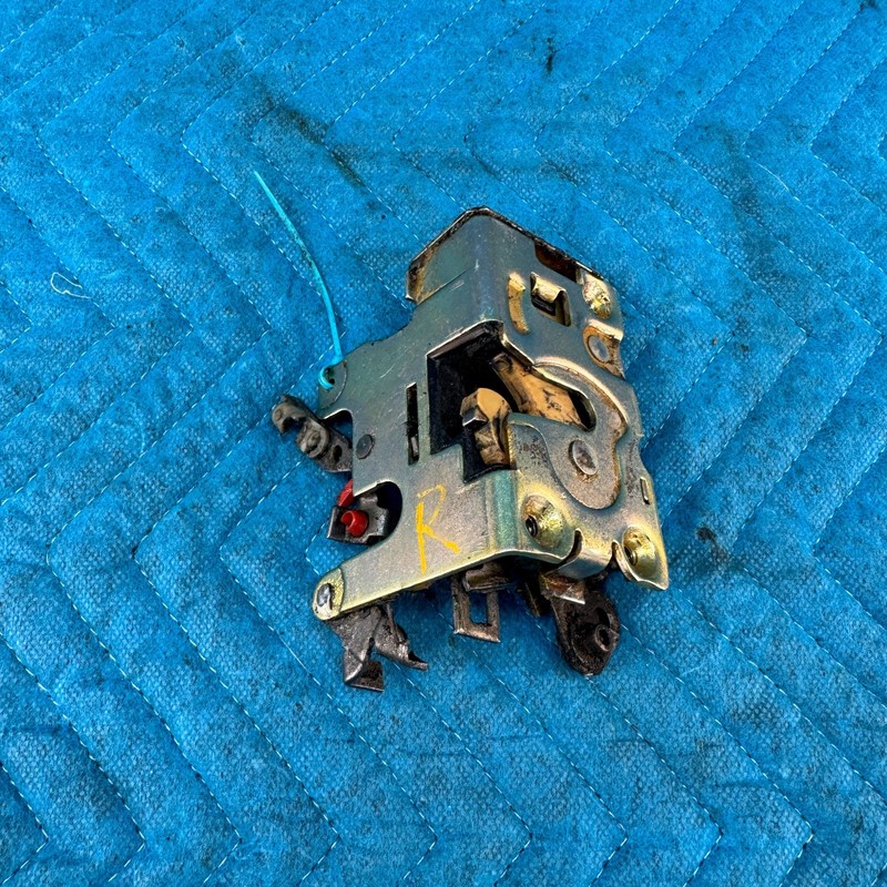 1989–1991 CHRYSLER TC MASERATI Right Passenger Side Door Lock Assembly 46K OEM