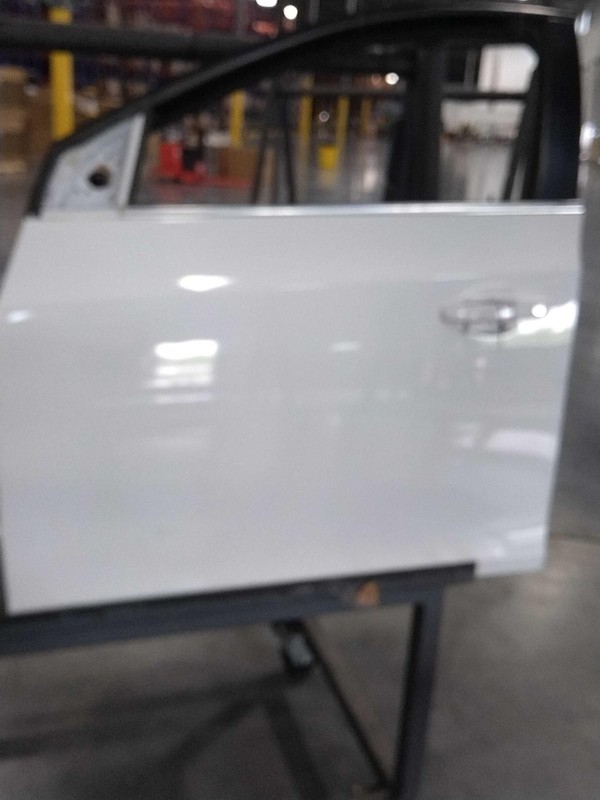 2015 Chevrolet Cruze Left Front Door White OEM 560586 118k Miles Used