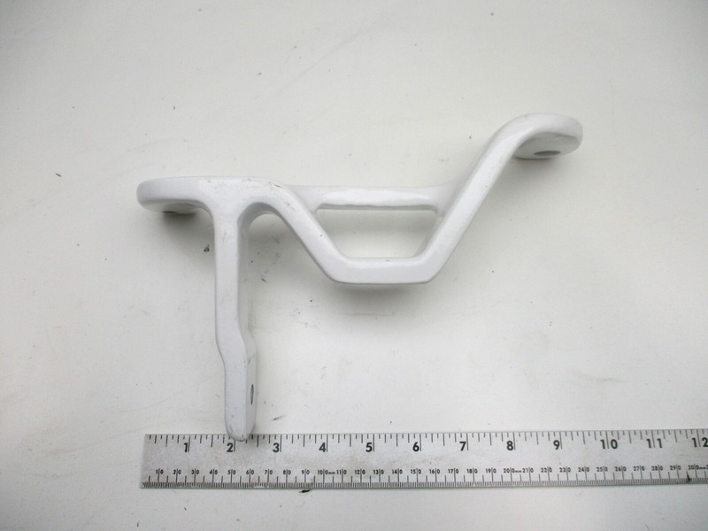 144 Place Diverter White Aluminum Manual Control Steering Arm