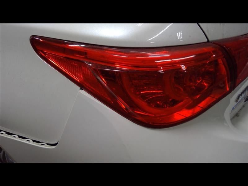 Driver Tail Light Quarter Panel Mounted Fits 16-17 INFINITI Q50 754755