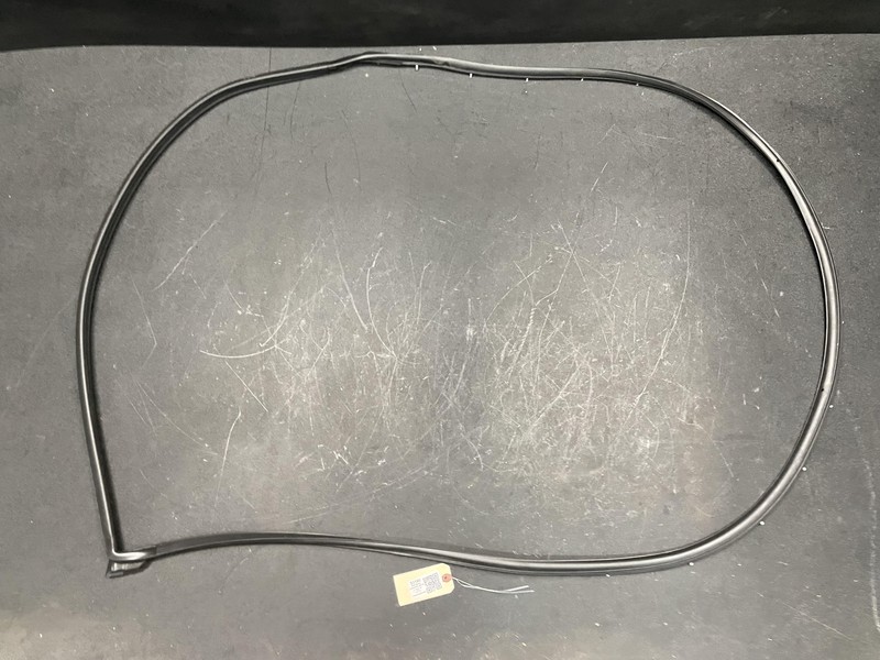 Front Left Door Weatherstrip 2022 Subaru Forester 63511-SJ010 2019 2020 - 2023