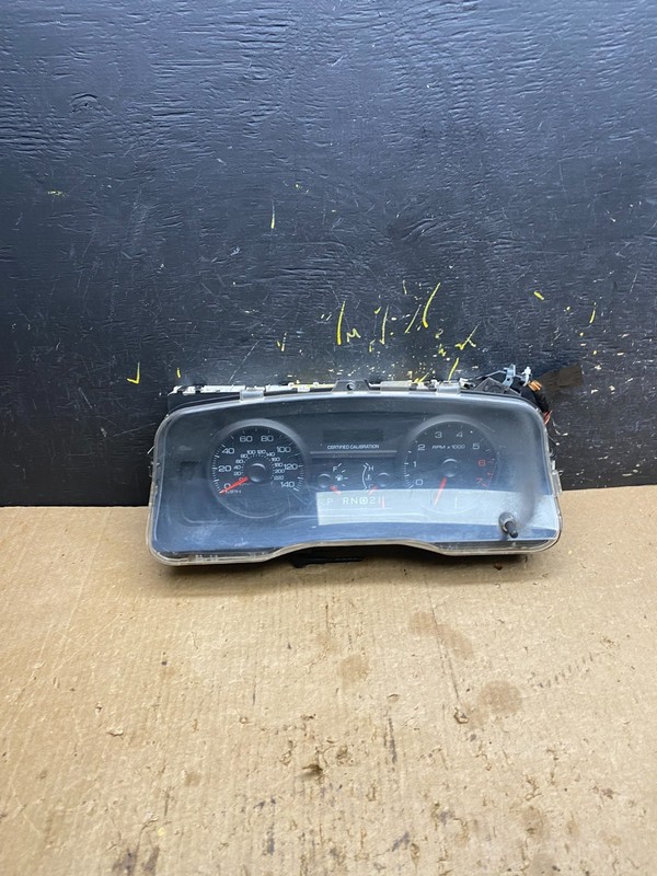 2009 to 2010 Mercury Marquis Speedometer Cluster Gauge Oem z7478DG