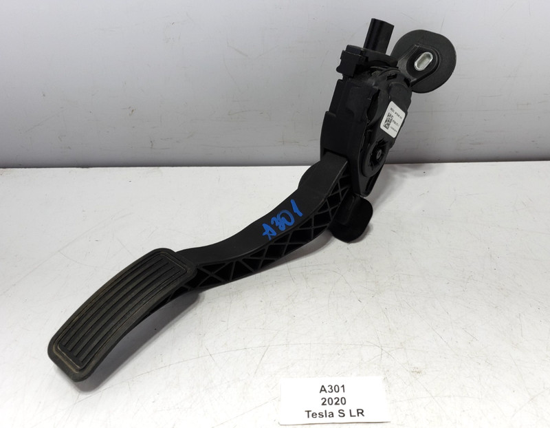 ✅ 2012-2020 OEM Tesla Model S X Gas Accelerator Throttle Foot Pedal Pad