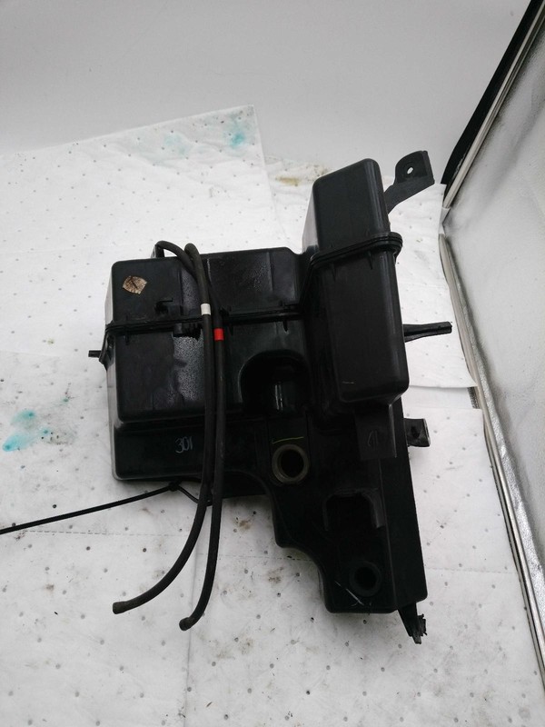 2017 Nissan Pathfinder Washer Fluid Reservoir OEM Black 289103JA0A 123K Miles