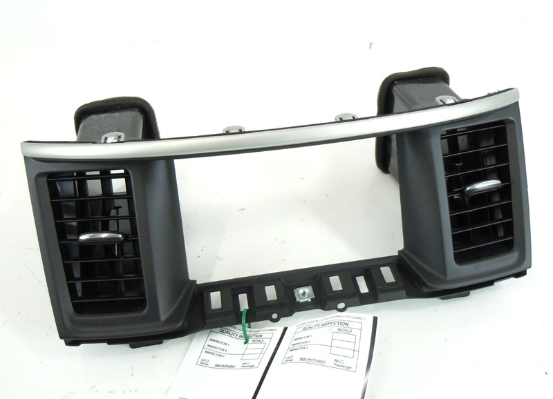 15 Nissan Pathfinder Center Dash Dashboard Radio Trim Surround W/ Air Vents OEM