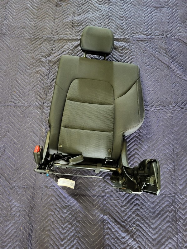 Used Oem Hyundai 2nd Row Left Driver Rear Seat Upper for 2019-2021 Tucson